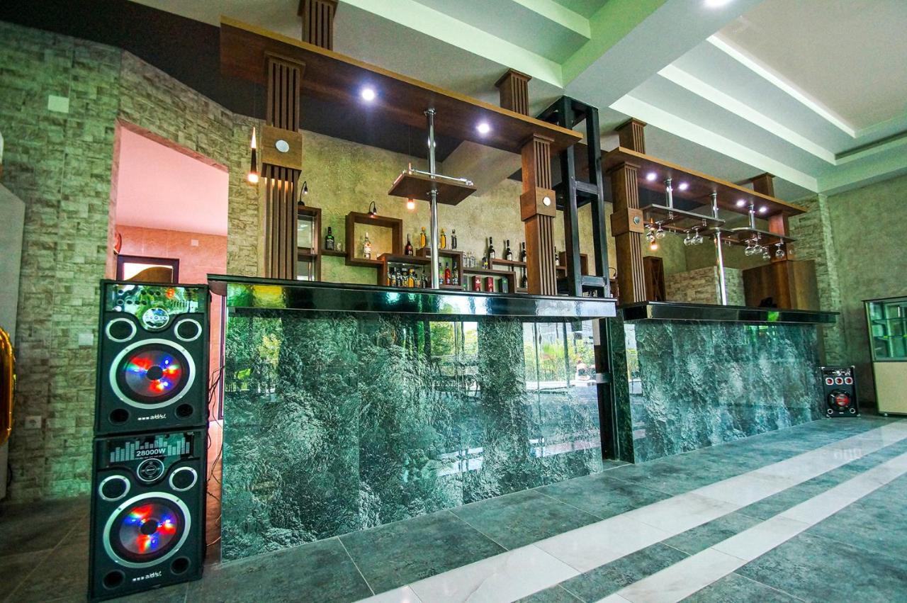 Delta Hotel Ureki Zewnętrze zdjęcie